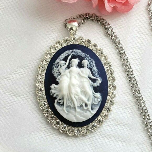 Cameo jewelry Victorian muse dancer Three Muses Dancing Ladies Garden Necklace - Picture 2 of 6